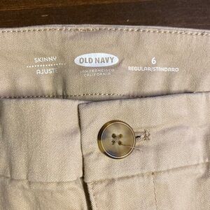 New Old Navy Skinny Khaki Pants Size 6